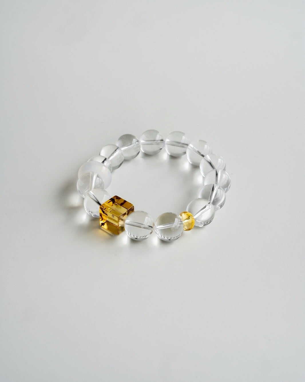RIA HONEY-AMBER GEMSTONE BRACELET